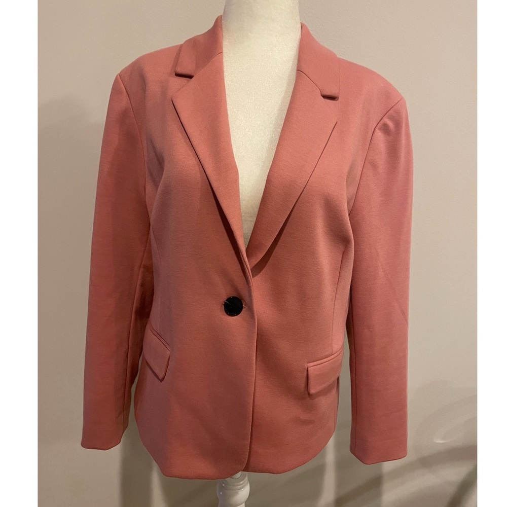 • Blush Pink Blazer •